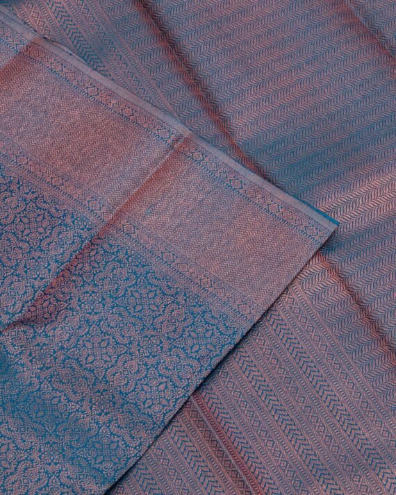 Elegant Blue Kanchipuram Pure Silk Saree for Timeless Grace - Image 2